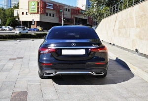 Mercedes E