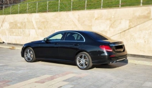 Mercedes E