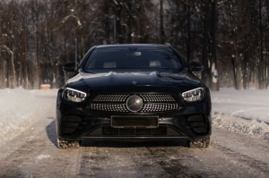 Mercedes E