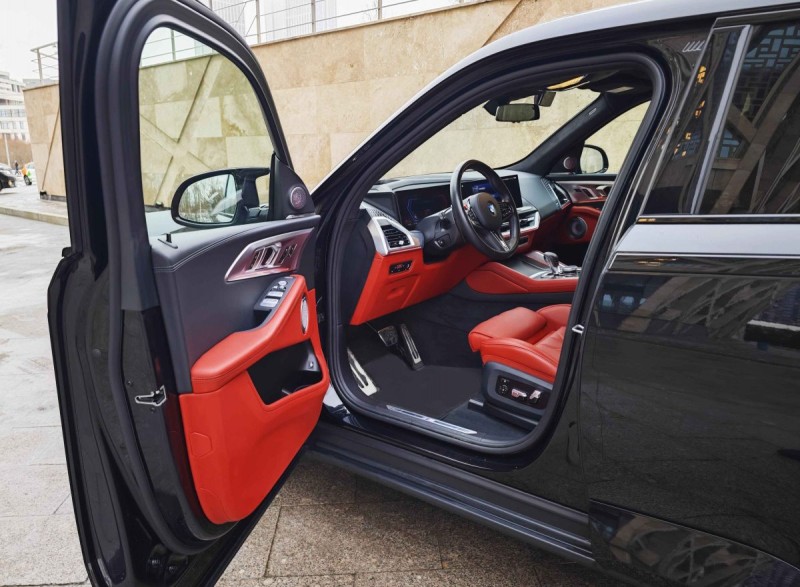 BMW XM