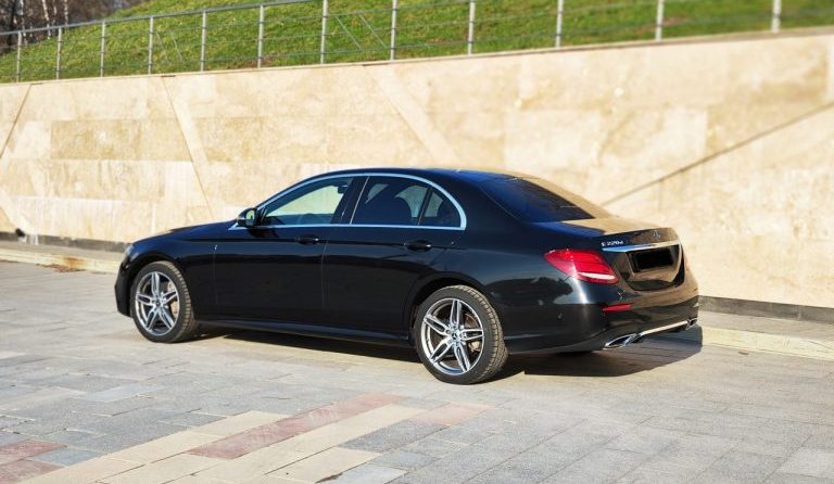 Mercedes E